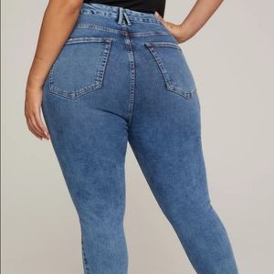 Good American Good Waist Crop High Rise Jeans